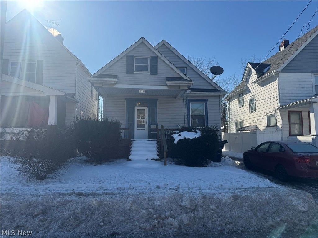 Photo of 7916 Maryland Avenue, Cleveland, OH 44105 (MLS # 5190044)