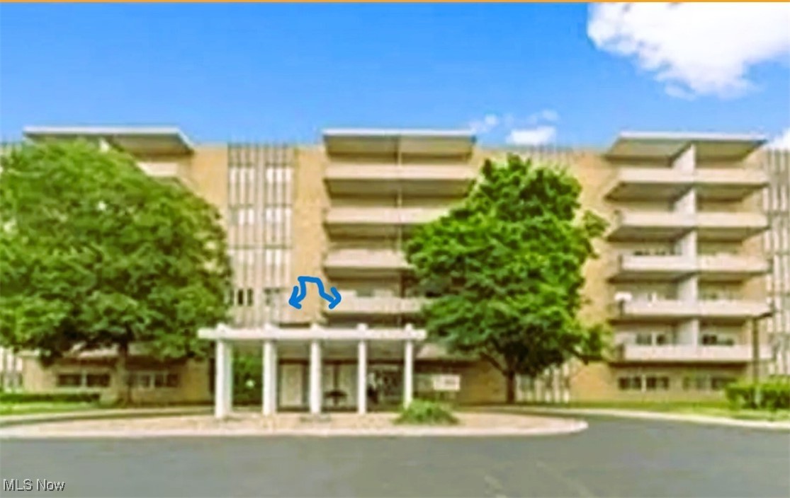 Saxon House Condo - Residential