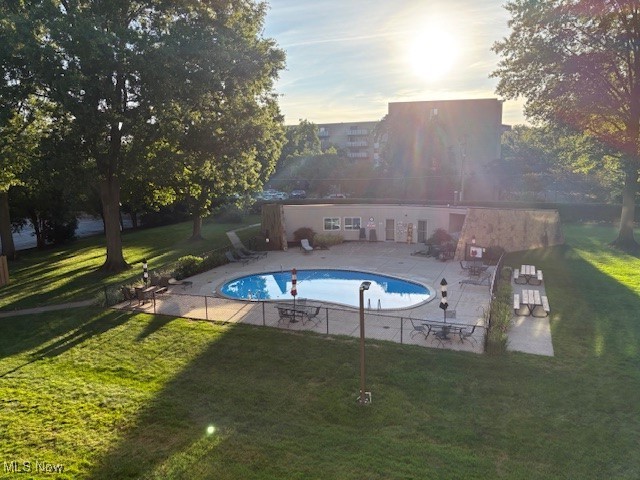 Saxon House Condo - Residential