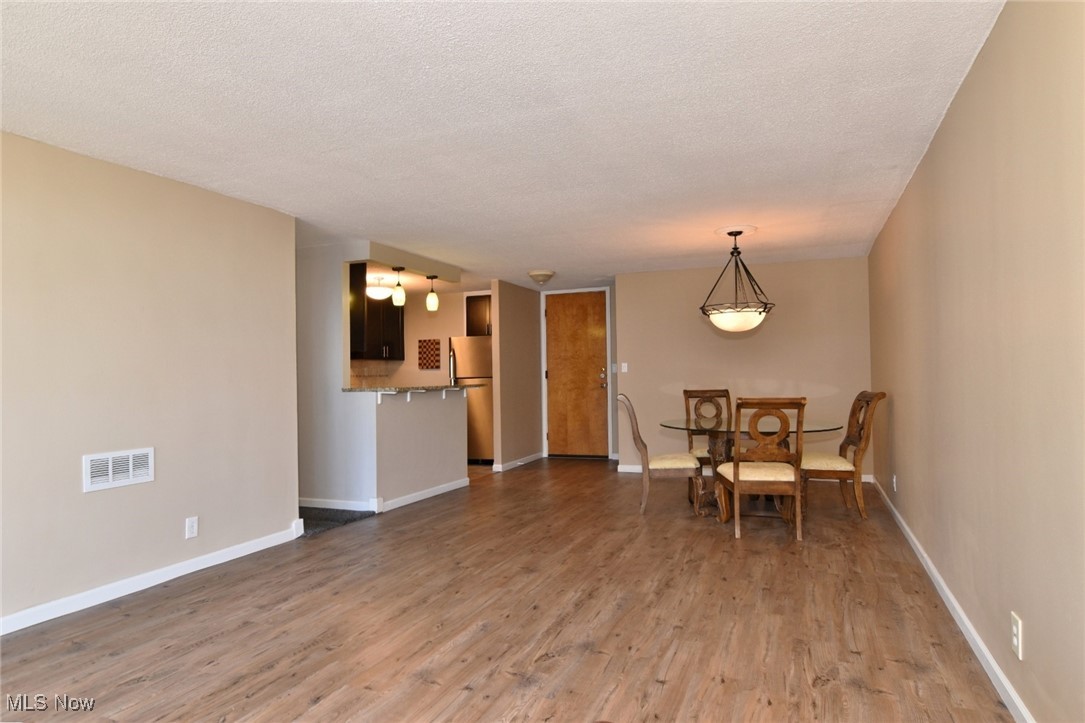 Bonneville Tower Condo - Residential