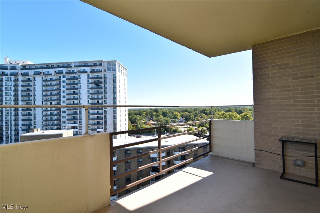 Bonneville Tower Condo - Residential