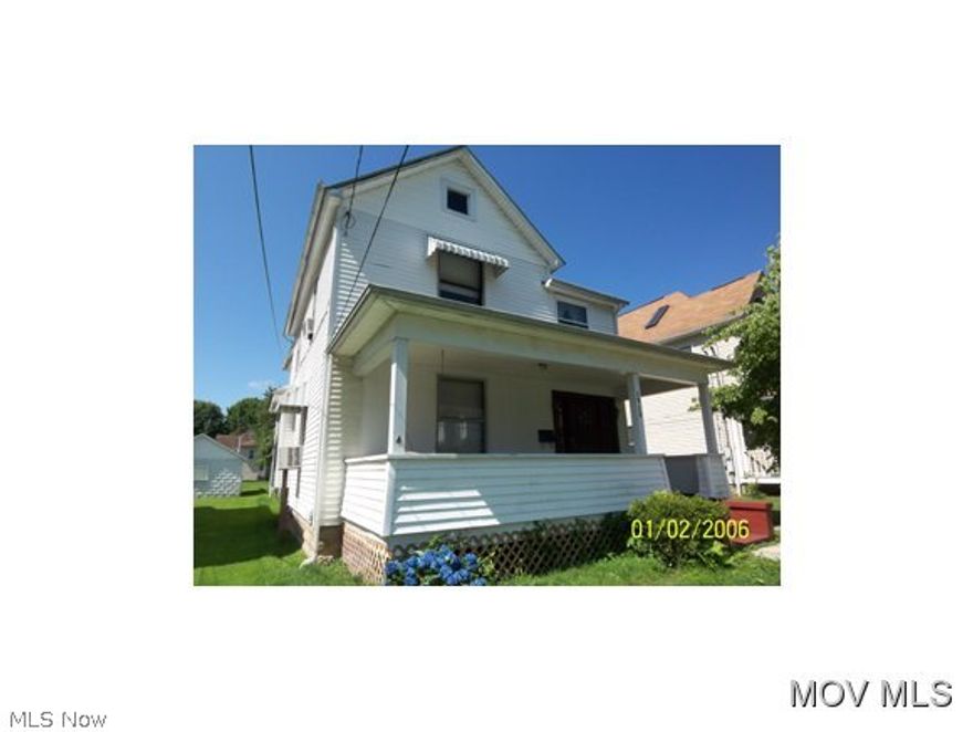 Nice 2 story vinyl sided house located in a good neighborhood. It has 3 bedrooms, 1 1/2 baths, large living room, unfinished basement, 2 stall garage, work shop & nice front porch.  Elem: McKinley Elementary School  Elem/Bus: N  JrHigh: Van Devender Jr. High School  JrHigh/Bus: N  High: Parkersburg High  High/Bus: N  Fire: CIT  Police: CTY  PossFreeGas: N  ;SQFT=Fin L1:960, Fin L2:960, Fin Above:1920, Fin Total:1920, Unfin Bsmt:460, Unfin Above:460;GAR= 2 Car Att