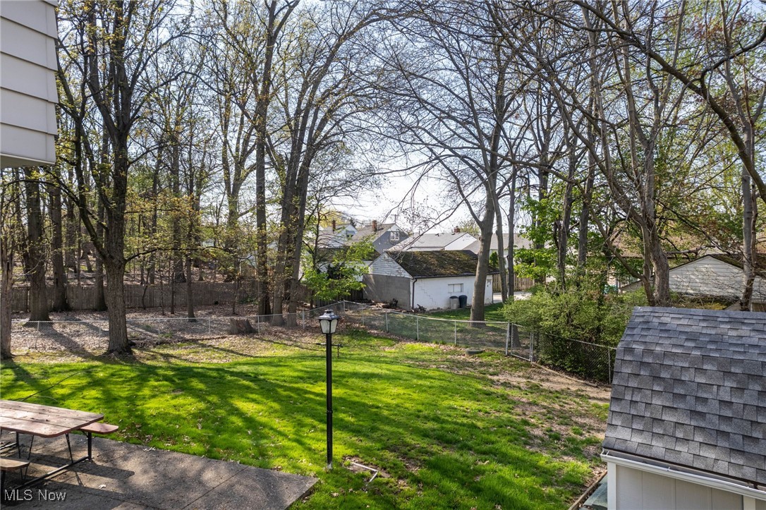 6450 Hawthorne Circle, Parma, Ohio image 7
