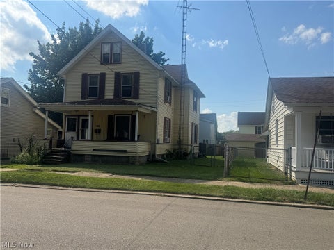 Multifamily For Sale - 837 Parkview Street<br/> Massillon, OH 44646