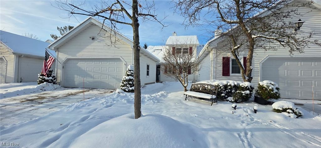 Photo of 6667 Hidden Lake Trail, Brecksville, OH 44141 (MLS # 5177229)