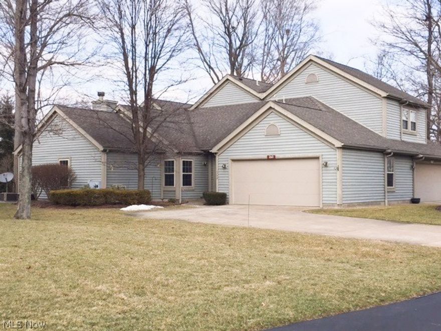 Fantastic condo! Tastefully decorated and ready to move into. Two large bedrooms spaced perfectly in the condo. Gas fireplace in Great Room w/laminate flooring adds to its warmth. Vaulted ceilings, 2 car garage are added features.