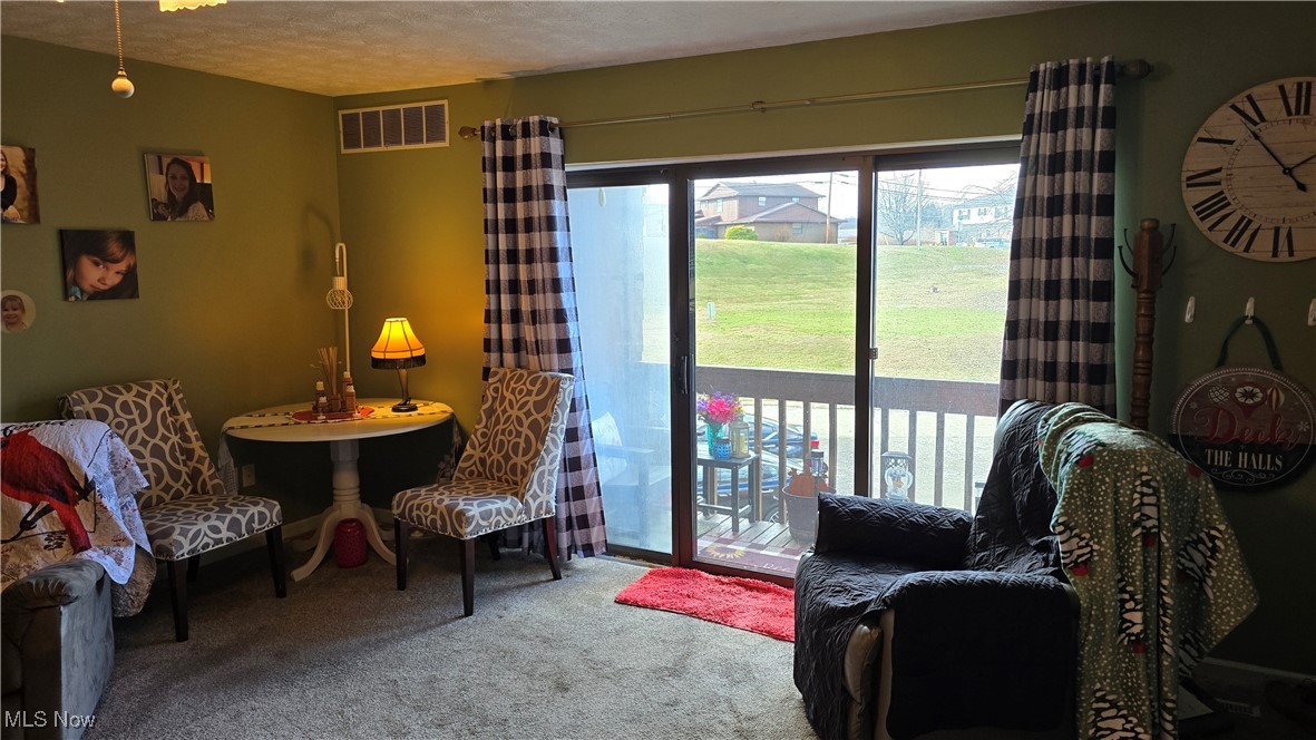 Society Manor Condo Ph 03 - Residential