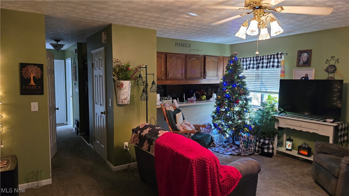 Society Manor Condo Ph 03 - Residential