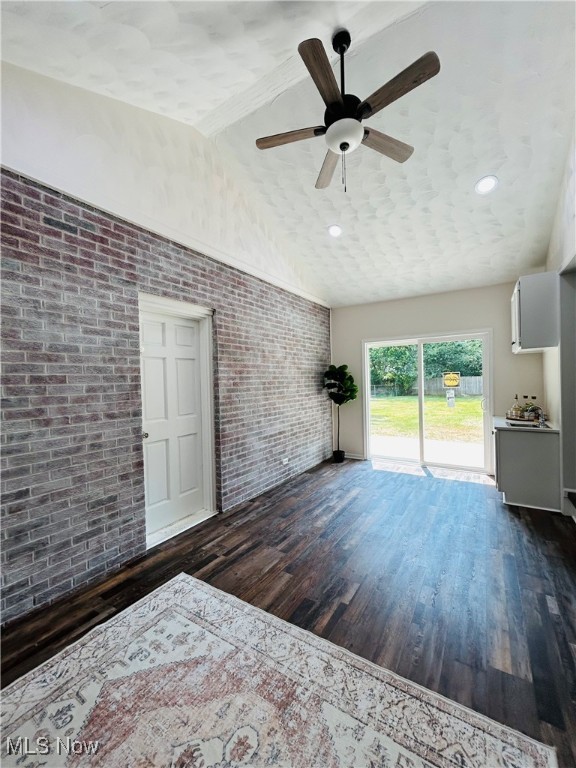 1636 Moreview Drive