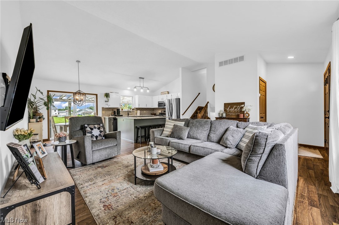 Homestead Vineyards - Residential