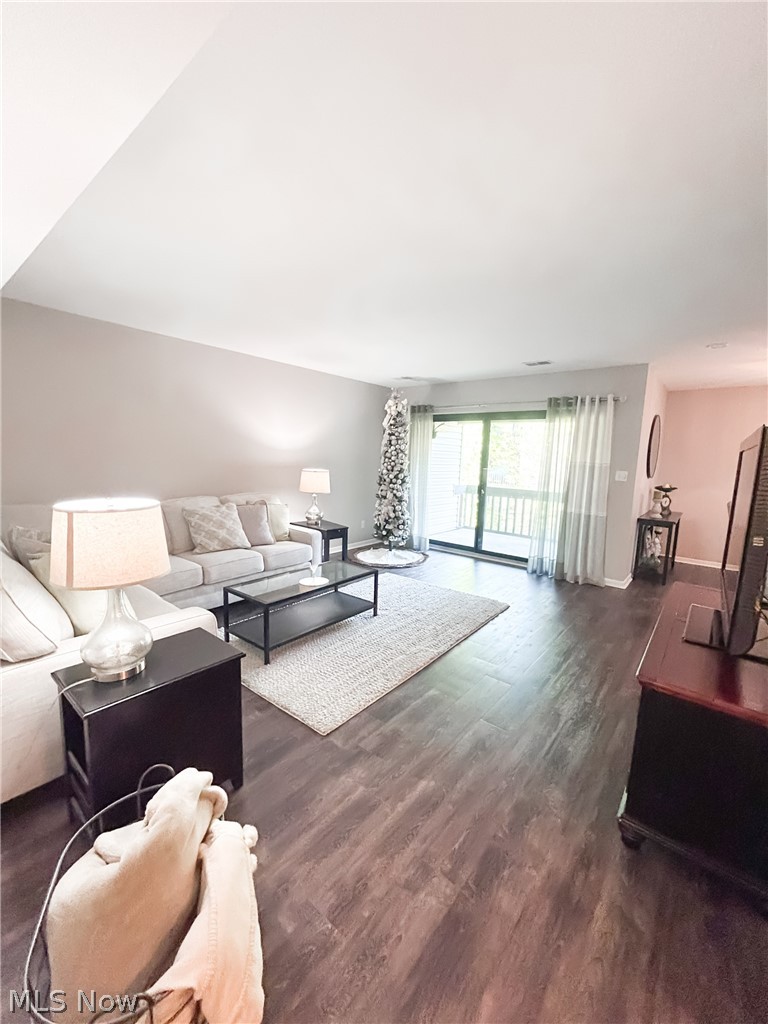 Oak Knolls Condo - Residential