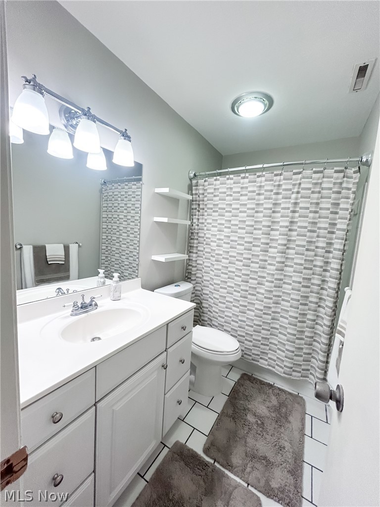 Oak Knolls Condo - Residential