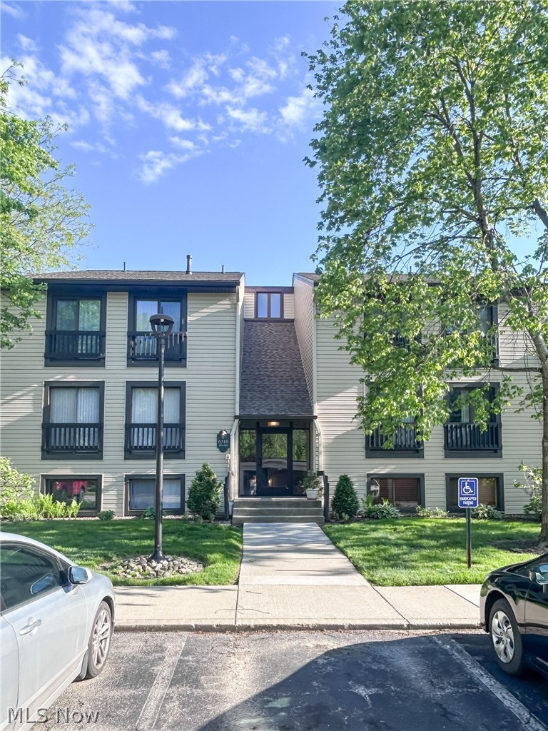 Oak Knolls Condo - Residential