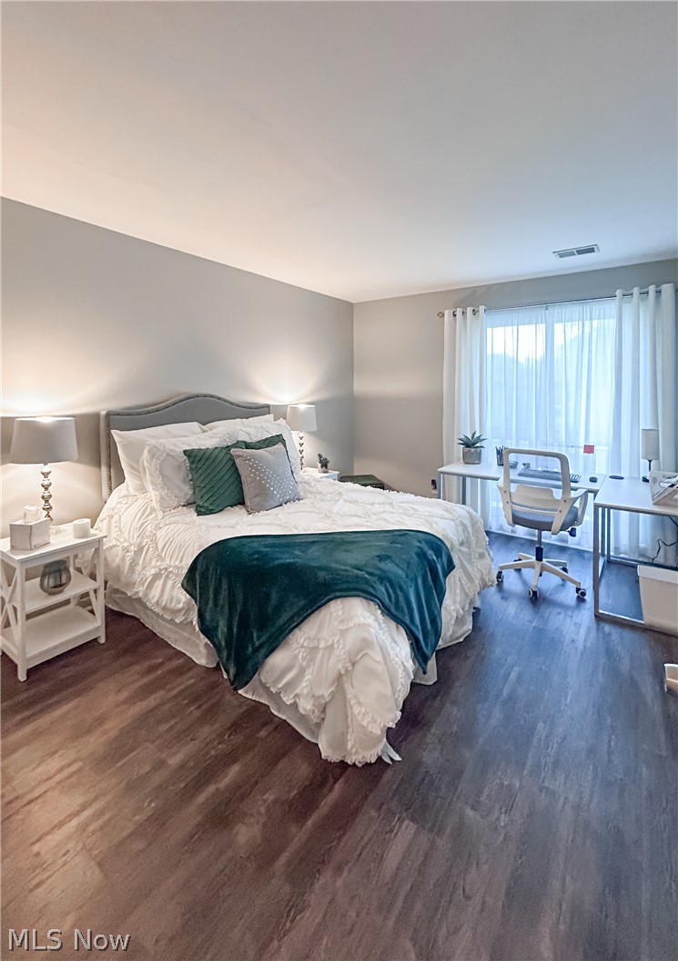 Oak Knolls Condo - Residential