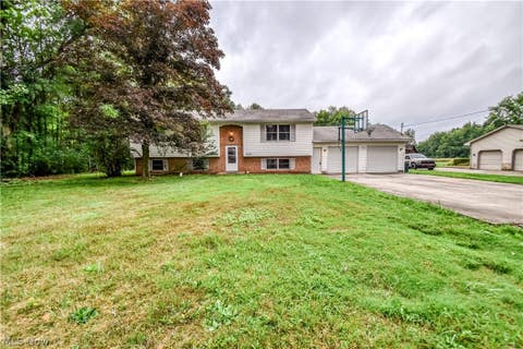 Homes For Sale - 6487 Shaffer Road<br/> Warren, OH 44481
