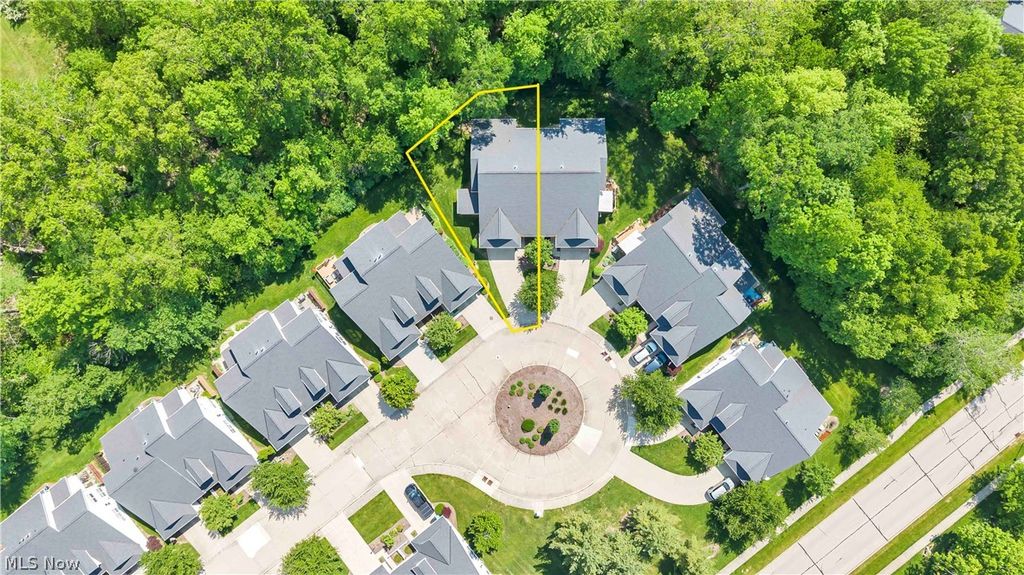 Photo of 30461 Sugar Sand Lane, North Olmsted, OH 44070 (MLS # 5211729)