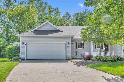 Condo For Sale - 30461 Sugar Sand Lane<br/> North Olmsted, OH 44070