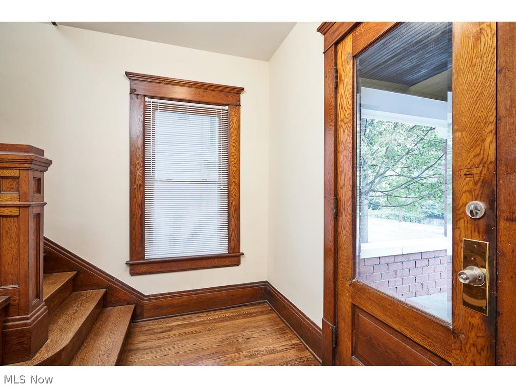 K & W - Residential Income