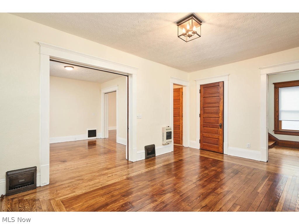 K & W - Residential Income