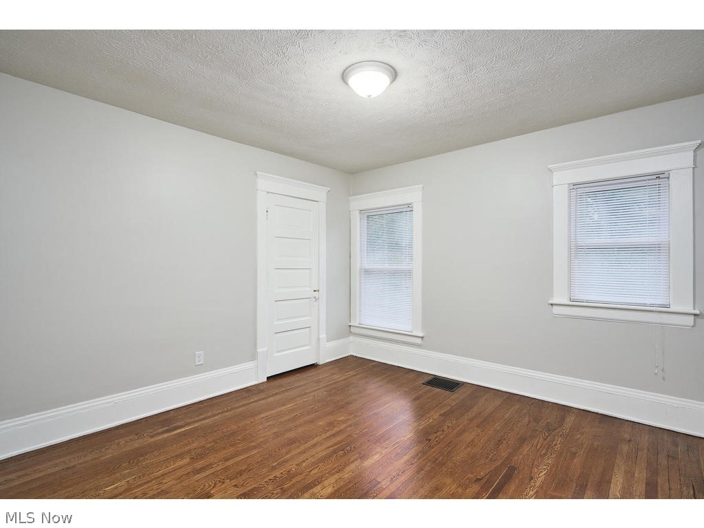 K & W - Residential Income