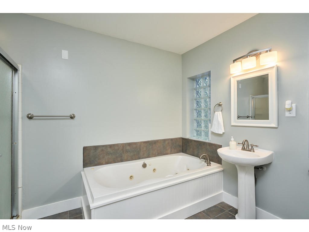 K & W - Residential Income