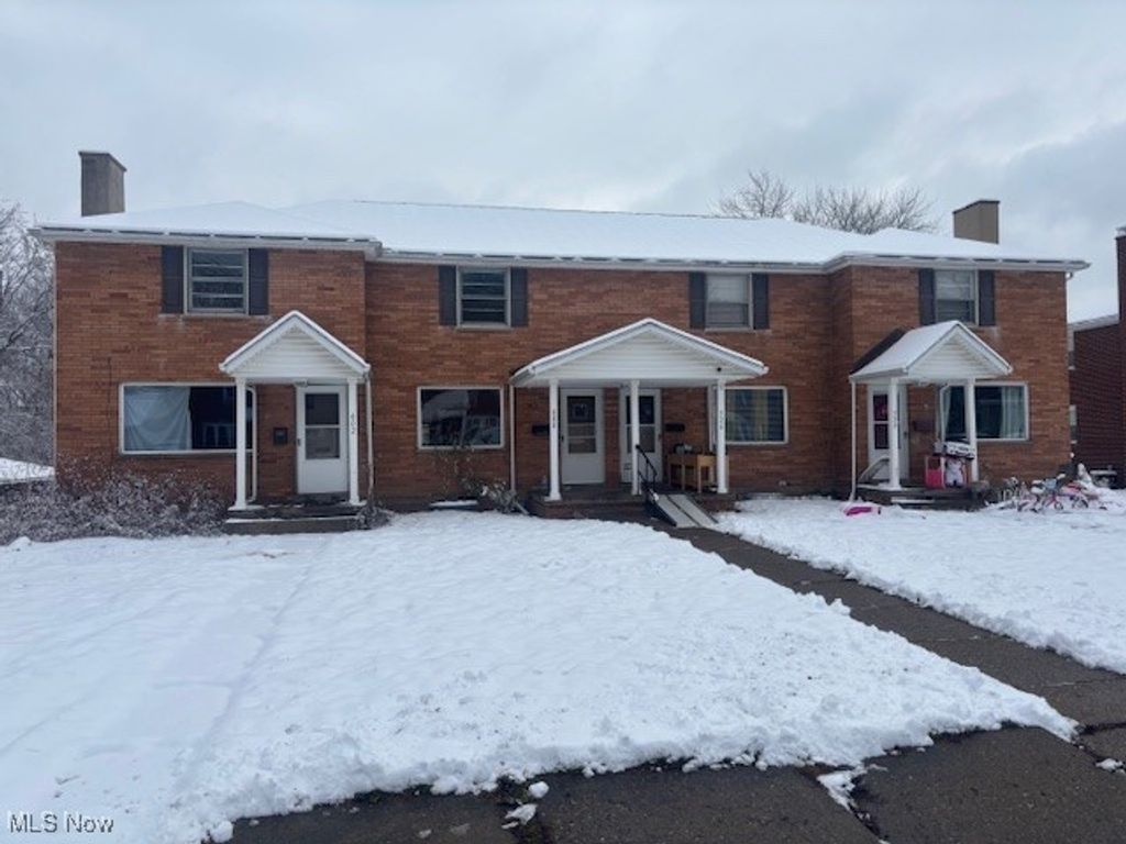Photo of 600 Poplar Avenue NW, Canton, OH 44708 (MLS # 5176758)