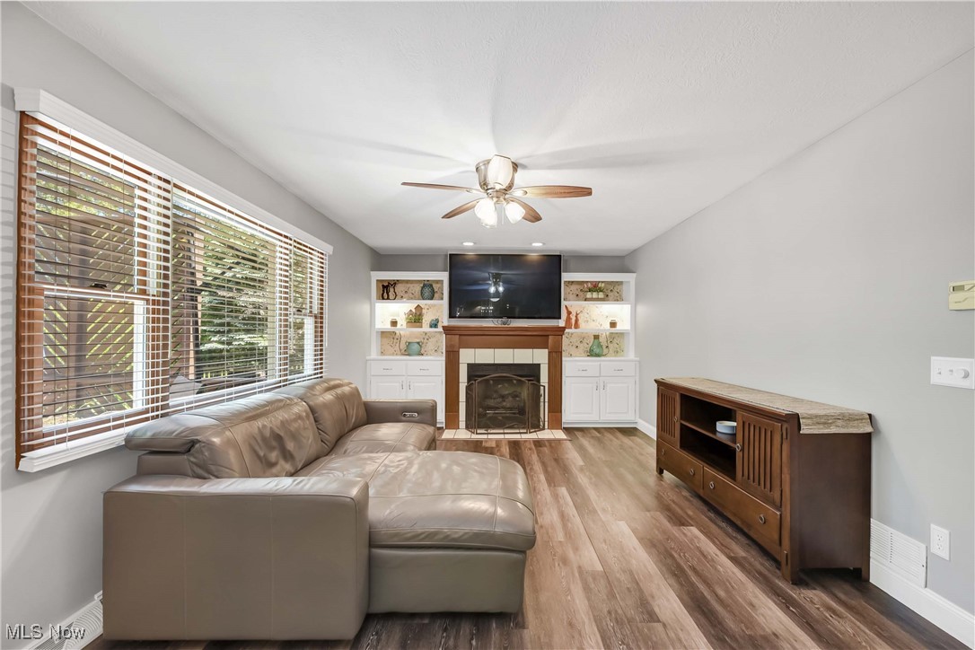 1307 Falling Rock Lane