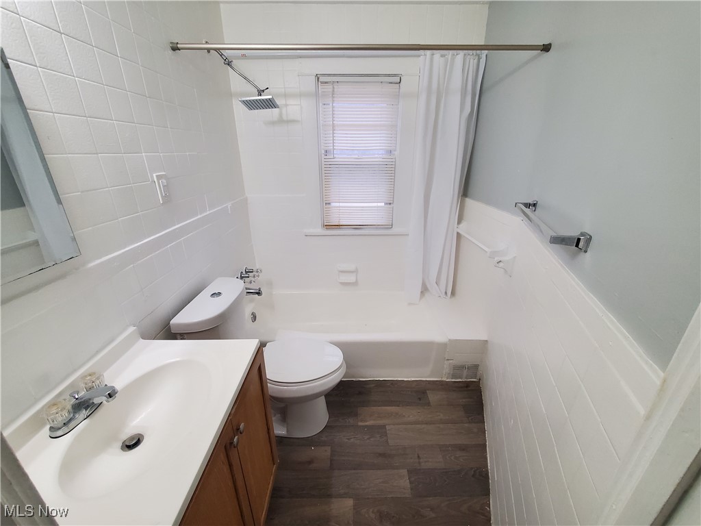 Cleveland, Ohio 44105, United States, 3 Bedrooms Bedrooms, ,1 BathroomBathrooms,Residential,Active,148929