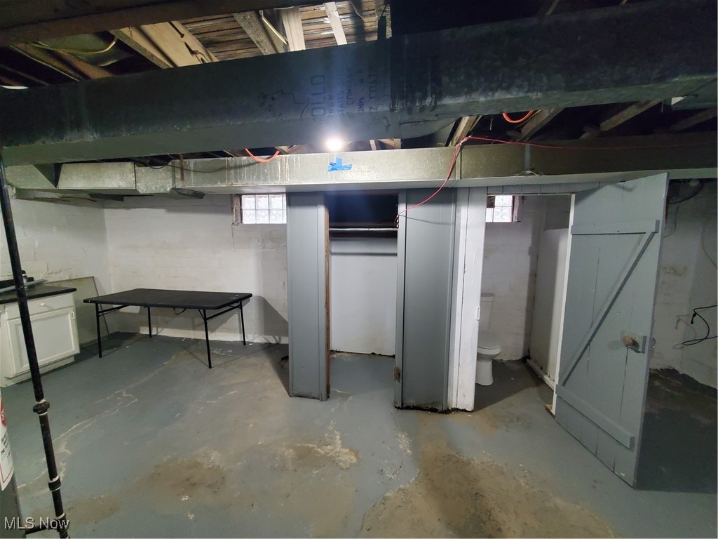 Cleveland, Ohio 44105, United States, 3 Bedrooms Bedrooms, ,1 BathroomBathrooms,Residential,Active,148929