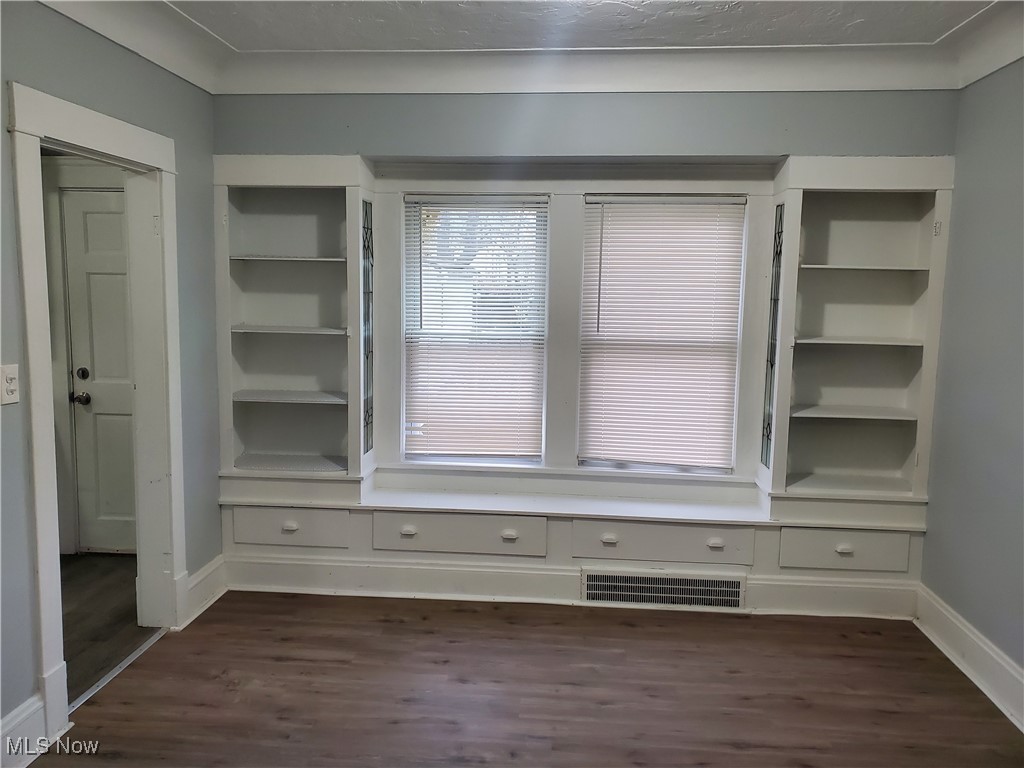 Cleveland, Ohio 44105, United States, 3 Bedrooms Bedrooms, ,1 BathroomBathrooms,Residential,Active,148929