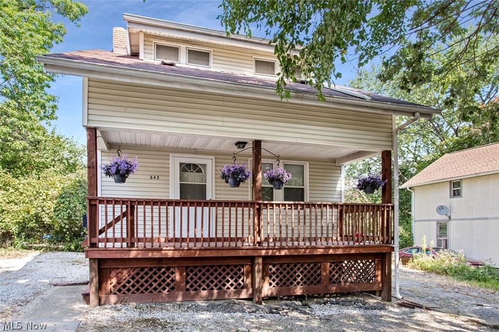 UNIVERSITY OF AKRON RENTAL HOME!
This is the perfect home if you are wanting to live close to the University of Akron and need fast access to the highway or are looking for a rental this is your home. Nice front porch to enjoy with a cup of coffee or study for exams. Each bedroom could easily be rented out for $550-$585 a month. Nice kitchen with countertops and cabinets, this home features three bedrooms and potential for a fourth bedroom on the third floor, which with a coat of paint it would be a great fourth bedroom. Located on a private street away from the busy roads so you won't hear all the road noise. Common area parking at top and bottom of street.