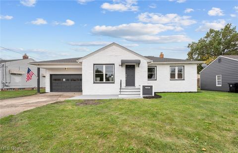 2137 Silverdale Cleveland OH 44109