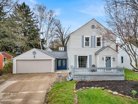Homes For Sale - 624 E Ford Avenue<br/> Barberton, OH 44203