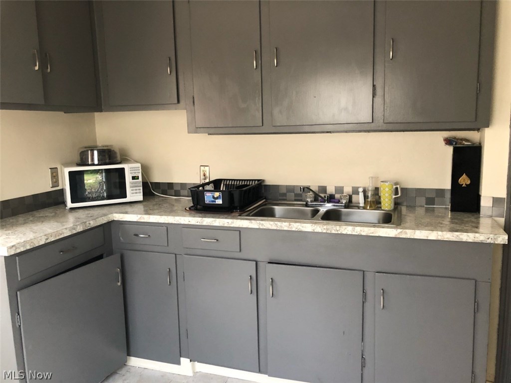 A C Spears 03 - Residential