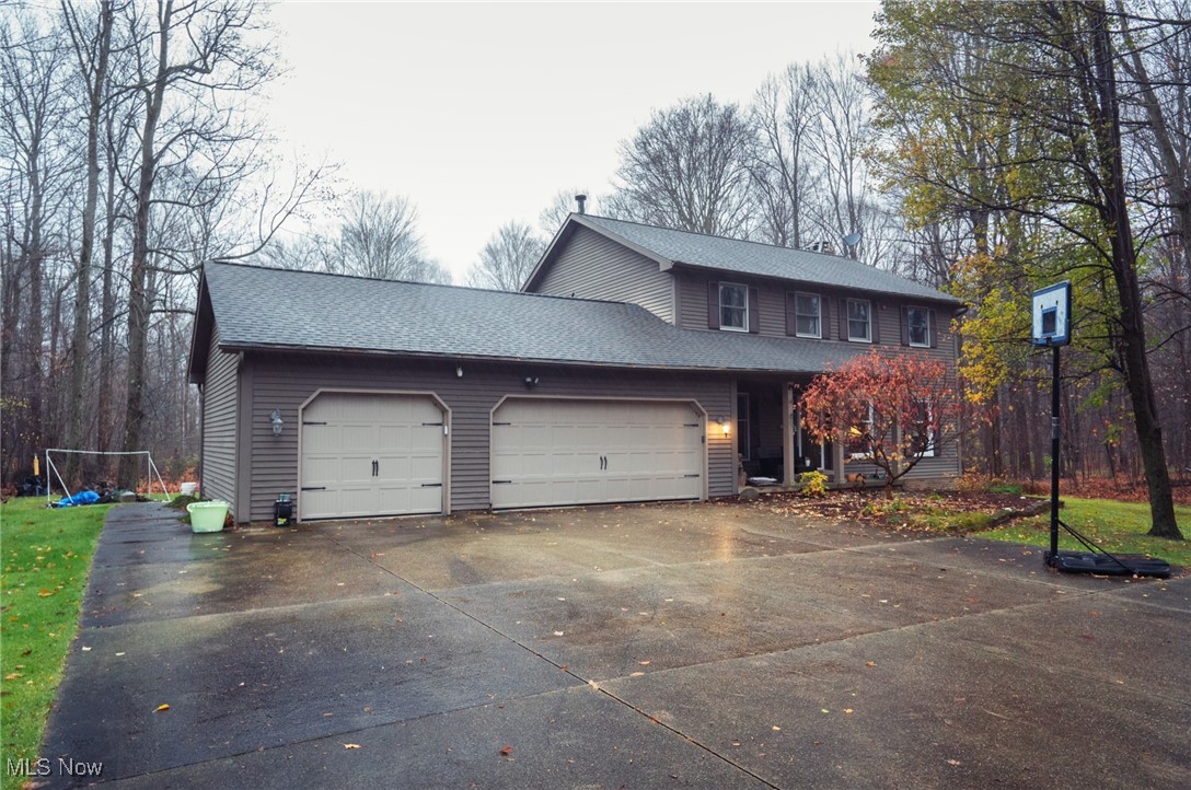 17330 Curry Lane, Chagrin Falls, Ohio image 1