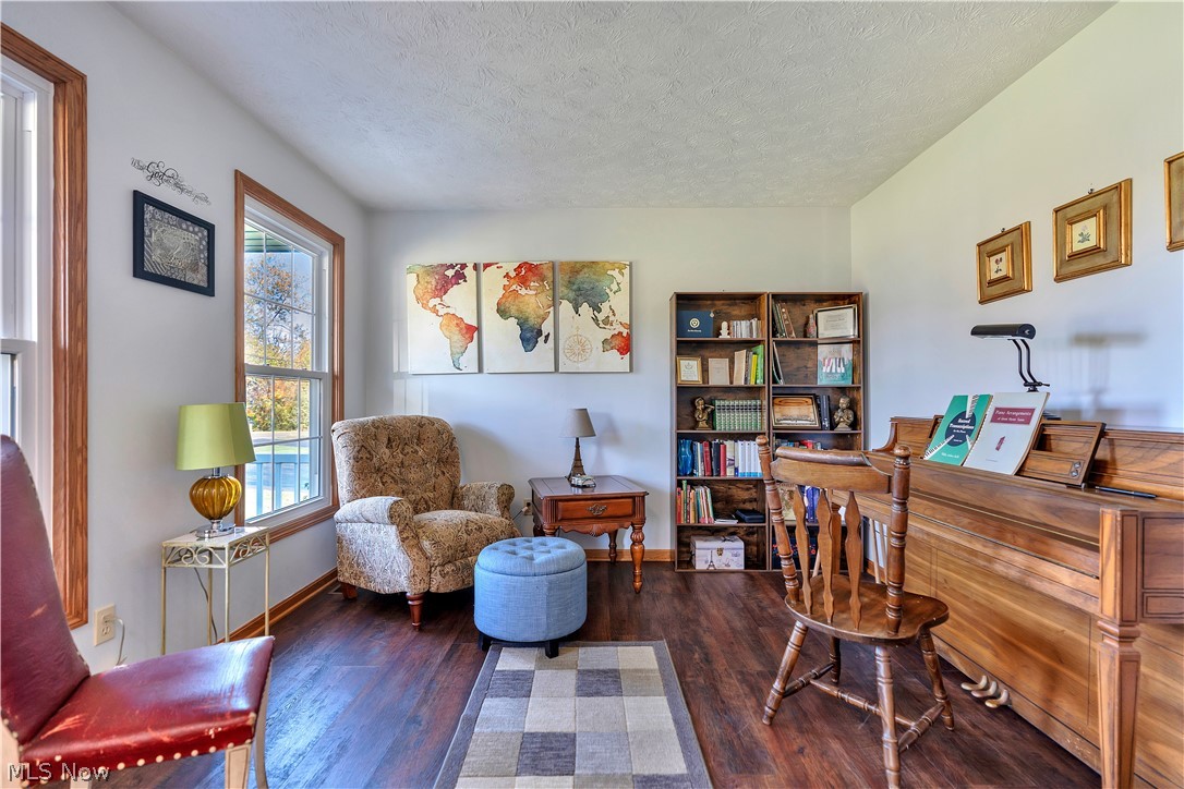 Cloverleaf West - Residential