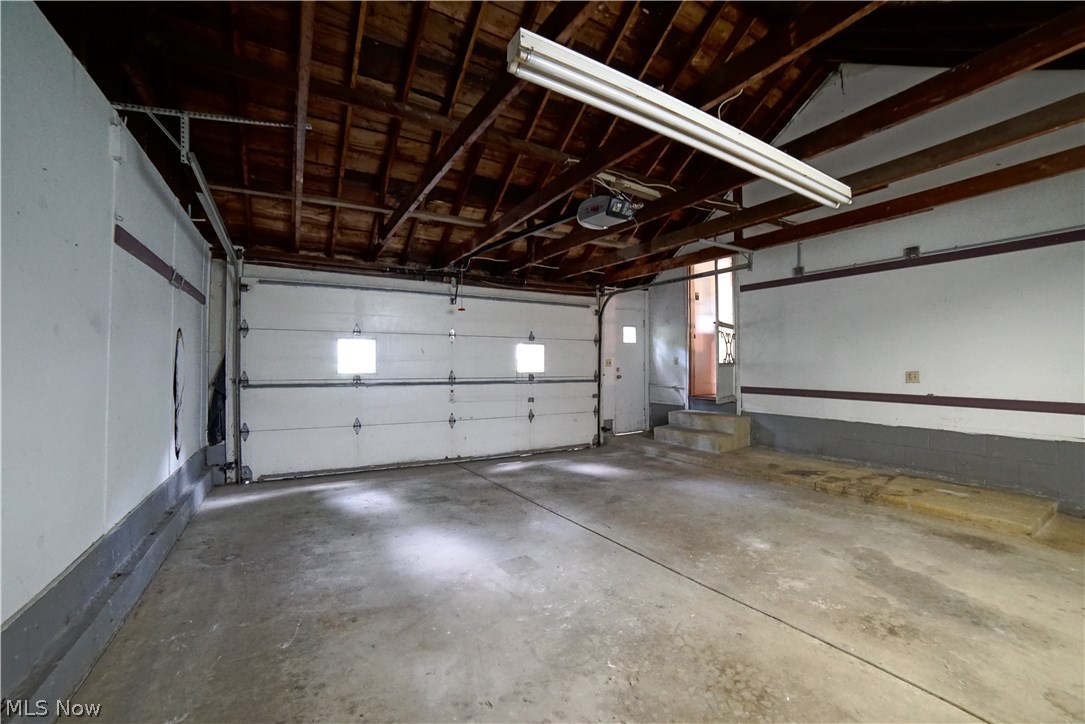 Ewing Road Estates - Residential Lease