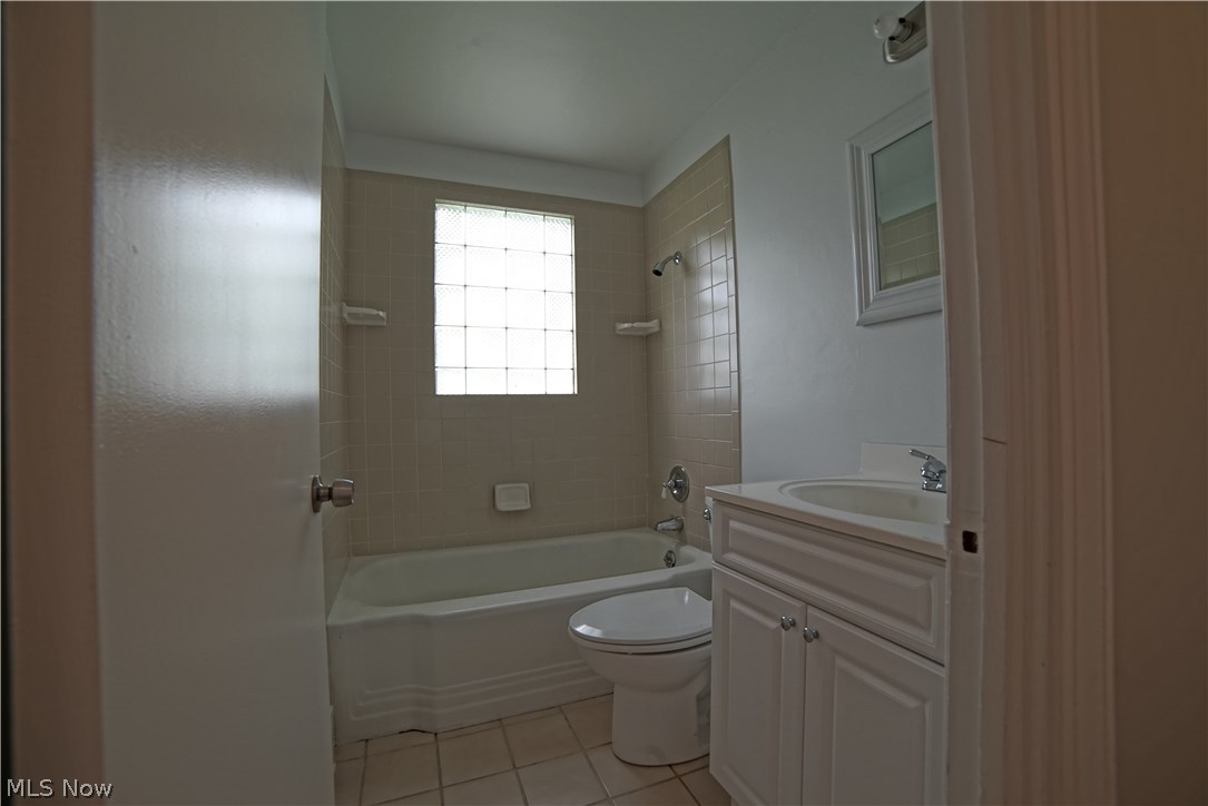 Ewing Road Estates - Residential Lease