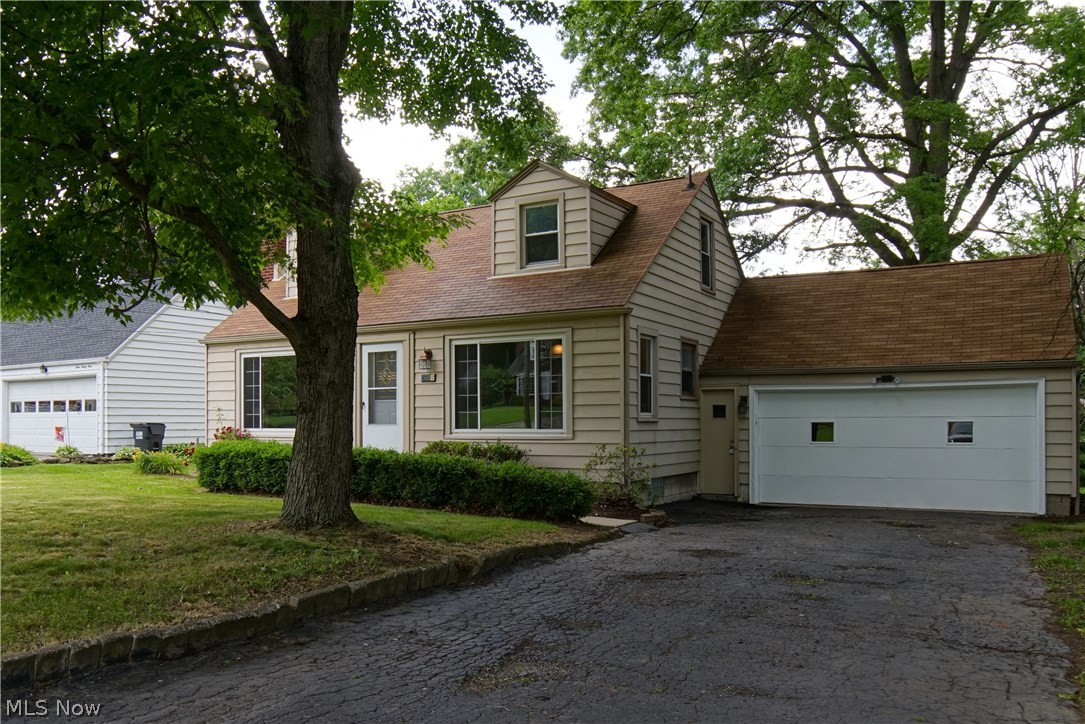 Ewing Road Estates - Residential Lease