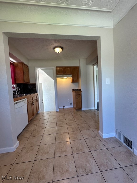 18230 Libby Road, Maple Heights, Ohio image 15