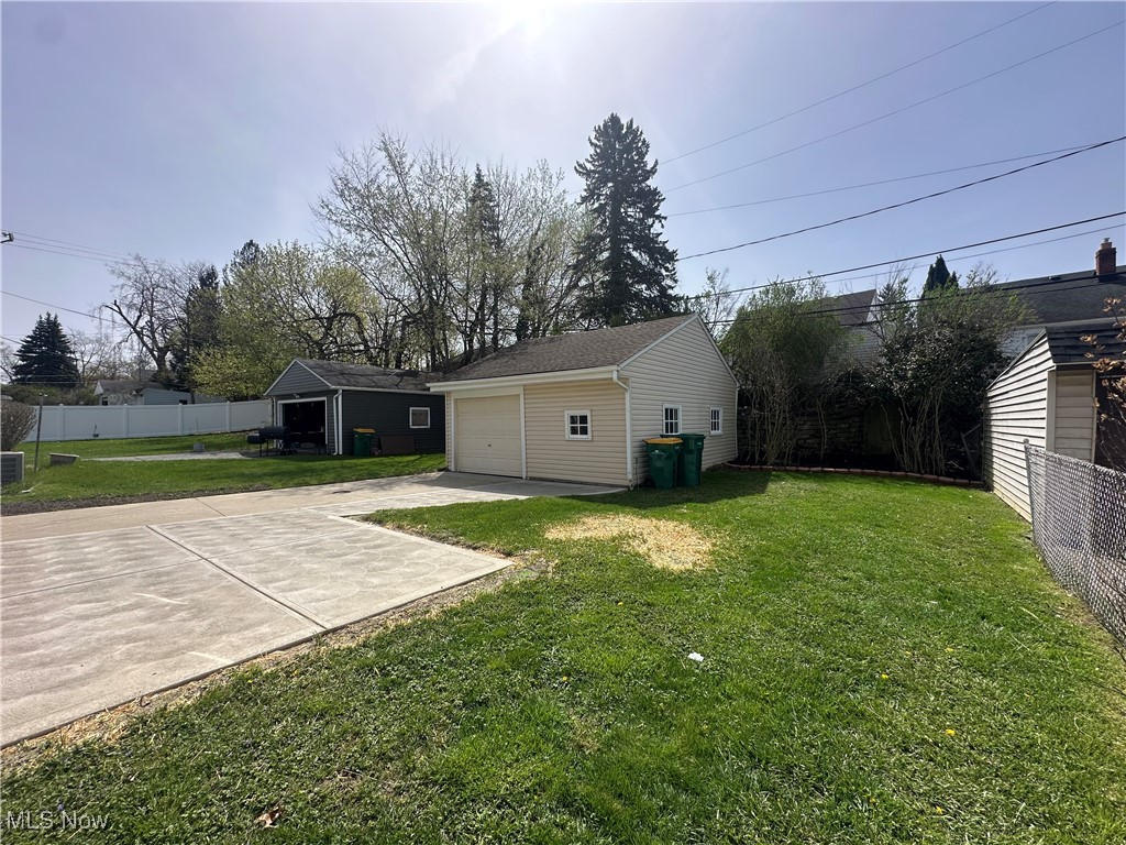18230 Libby Road, Maple Heights, Ohio image 11