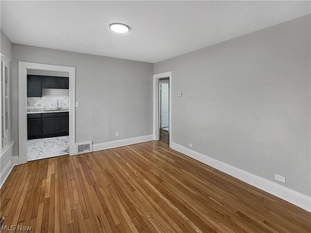 Windermere 03 - Residential Income