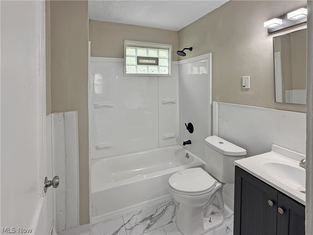 Windermere 03 - Residential Income