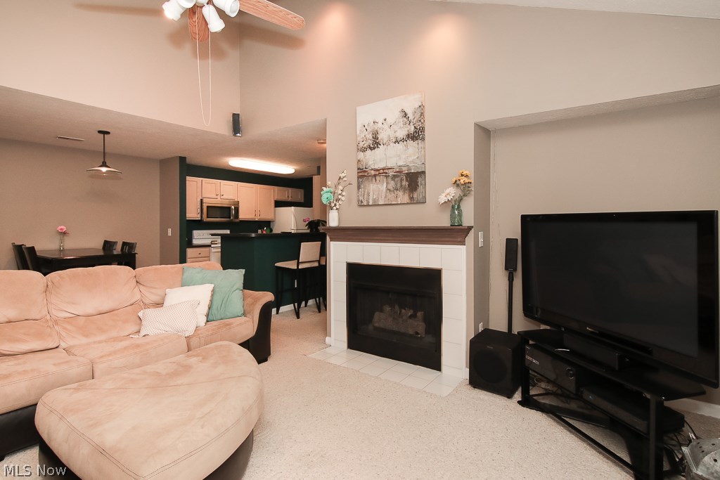 Lenox Crk Condo Ph 02 - Residential