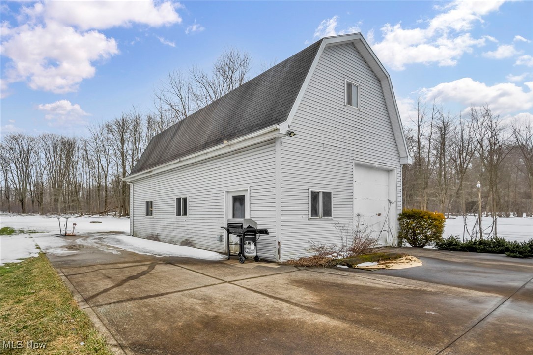 7663 Jennings Drive, Painesville, Ohio image 34