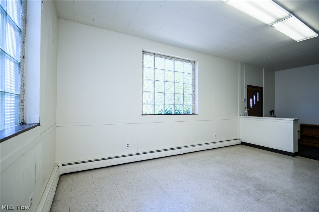 Moses & Day - Commercial Sale