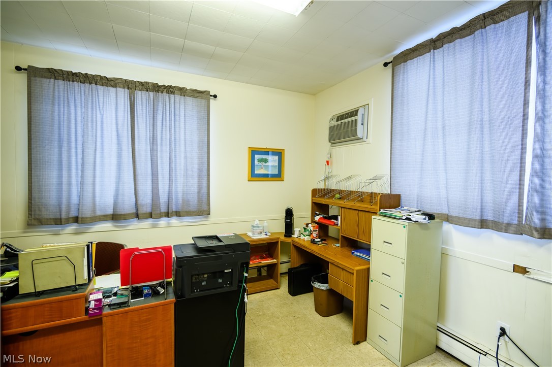 Moses & Day - Commercial Sale