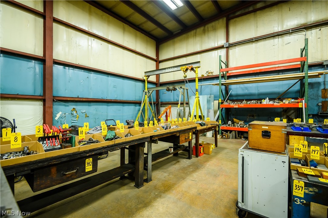 Moses & Day - Commercial Sale