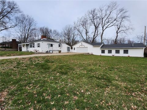 Homes For Sale - 934 Summit Drive<br/> Ashland County, Ashland, OH 44805