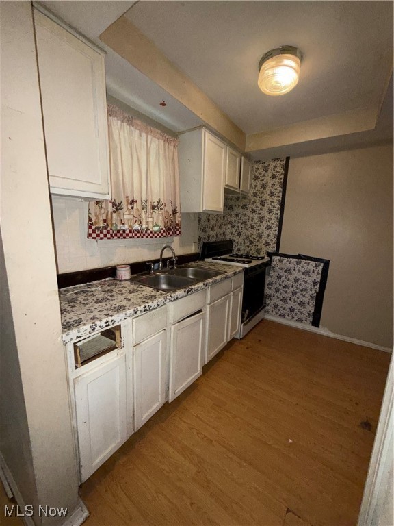 Ariel Harris Resurv - Residential